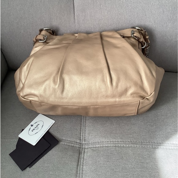 GORGEOUS DRESSY PRADA BAG 🌹🌹🌹 - Picture 4 of 16